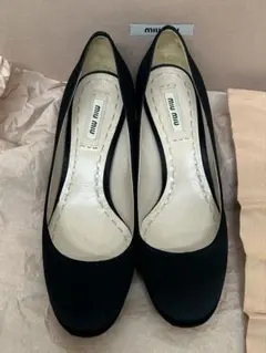 美品⭐︎miumiu ミュウミュウ エナメルパンプス リボン　黒　ロゴ　24.5 楽天市場】miumiu（パンプス｜レディース靴）：靴の通販