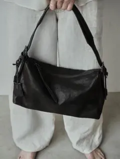Llife COW LEATHER HOBO BAG 【新品•未使用】のサムネイル