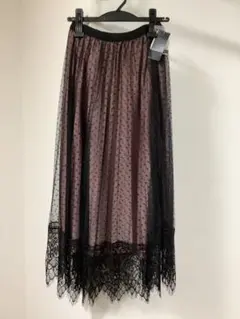 スプレイ新品未使用品タグ付き　黒のドット柄チュールxピンクスソレース　スカート