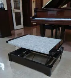 Item thumbnail for item c7325dc5-17ea-468f-93bc-b575c7e9070e