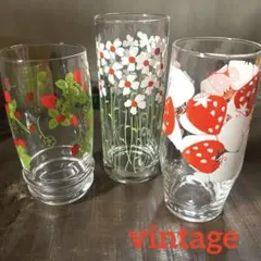 昭和レトロポップ︎✦︎ヴィンテージヴィンテージ︎✦︎赤 白︎✦︎いちご 花柄︎✦︎グラス︎✦︎3個