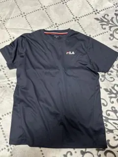 匿名配送 フィラ FILA 黒 Tシャツ Sスポーツ ジム 部活 ダイエット