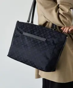 russet　A4トートバッグ　定価¥33,000　＊匿名配送
