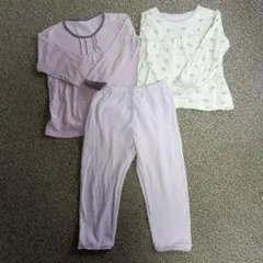 ユニクロ☆コットン製長袖パジャマ３点セット 100cm