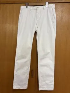 UNIQLO ホワイトスリムフィットノータックチノ ウエスト79cm