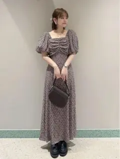 SNIDEL レーヨンパフプリントワンピース