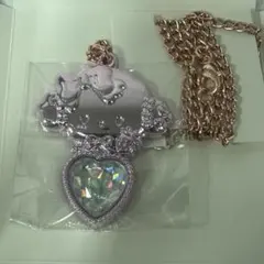 きらきら輝くペンダント こぎみゅん