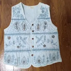 vintage ヴィンテージ　草花刺繍ベスト　インド綿　インド製　綿　レトロ