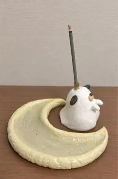 三日月と犬の香立て 毛糸のお花付き