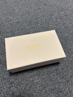 Dior ギフトボックス ホワイト