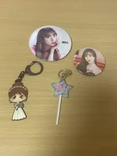 TWICE ミナ キーホルダー 缶バッジ
