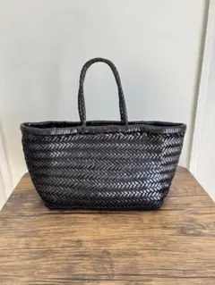 【Dragon Diffusion 】レザーメッシュバックブラック［極美品］中古 Dragon Diffusion 】レザーメッシュバックブラック［極美品］中古