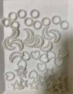 パール風ネイルパーツ　円形、星・ハート・月40個セット