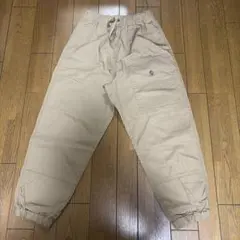 ベージュ カーゴパンツ