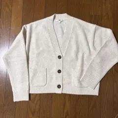 UNIQLO クリーム色 ボタン付きカーディガン XS