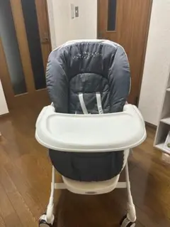 Combi ベビー　ハイローチェアのサムネイル