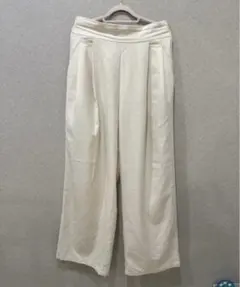 美品　しまむら　hideka 2タックワイドパンツ　Ｌ　　リノルーセ　アイボリーのサムネイル