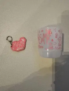 MISAMO ショーケース モモ コップ ラバーキーホルダー