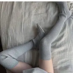 miumiu グレー リブ編み ニーハイブーツ ポインテッドトゥヒール