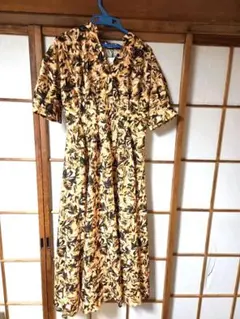 週末セール　新品　Te chichi テチチ　ボカシリープリントワンピースのサムネイル