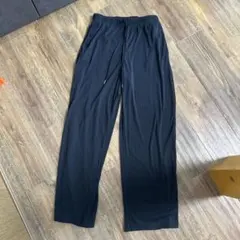 GU ストレッチテーパード　イージーパンツ 商品番号349952 黒 L 美品