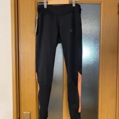 adidas アディダストレーニング新品未使用タグ付きランニング、ヨガ、ジム