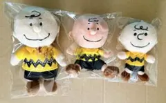 チャーリーブラウン　ぬいぐるみ　ポーチ　４点セット　PEANUTS チャーリーブラウン ぬいぐるみ ポーチ 4点セット PEANUTS - メルカリ