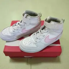 NIKE コートバーロウ（ボロー）MID2 19cmキッズ　ハイカット