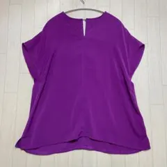 manana suerte カラーVネックトップス