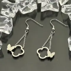 ③《P135／シルバー》ステンレスピアス／蝶 ちょう フック