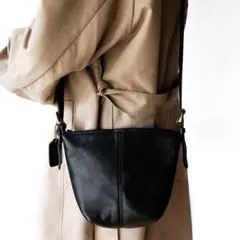 Old Coach Black Leather Shoulder Bag