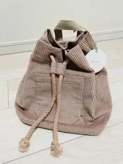 Item thumbnail for item cf9f216a-5cd0-4e4e-b3b7-7fb6a0df1148