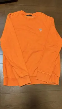 GUESS オレンジ トレーナー M