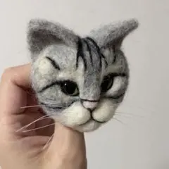 羊毛フェルト 猫ちゃん ブローチのサムネイル