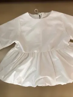 未着用　美品　coca ホワイト 半袖バルーン フレアトップス Mサイズ