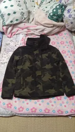 最終値下げです。HOLLISTER　マウンテンパーカー