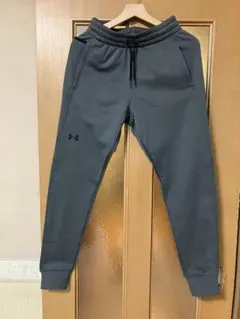 Under Armour チャコールグレー ジョガーパンツ　SM