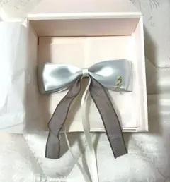 mayla classic リボンヘアクリップ　水色