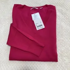 【未使用】UNIQLOウォッシャブルコットンVネックセーター(長袖)Sサイズ