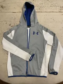 UNDER ARMOUR ジュニア　フルジップ　パーカー　140cm