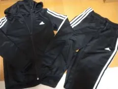 未使用に近いadidas フード付きジャージ上下セット ブラック150cm