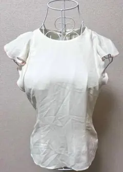 ミシェルマカロン フリル袖トップス Sのサムネイル