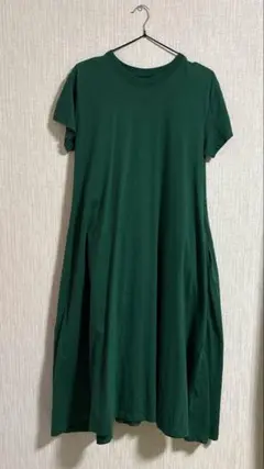 イーザッカマニア　マキシワンピース　汗染み防止　UVカット　グリーン