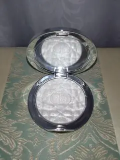 Dior ディオールフォーエヴァーグロウルミナイザー06オパールシークイン