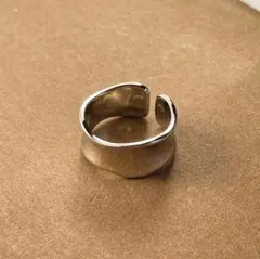 Item thumbnail for item 8146835e-0b63-4e75-9681-00685ce4d54e