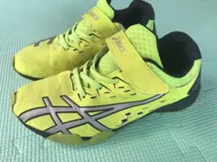 asics スニーカー