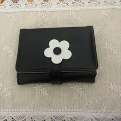 新品❤️花柄二つ折り財布