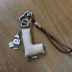 PIN FOR LOVE イニシャルチャームL