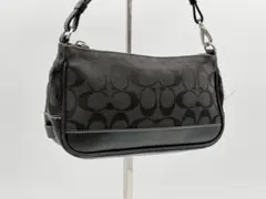 COACH シグネチャー アクセサリーハンドバッグ 6044 黒 - メルカリ