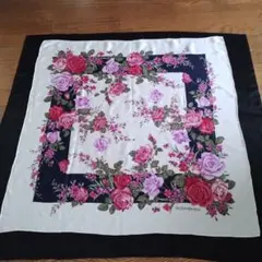 Yves Saint Laurent 大判シルクスカーフ 花柄のサムネイル
